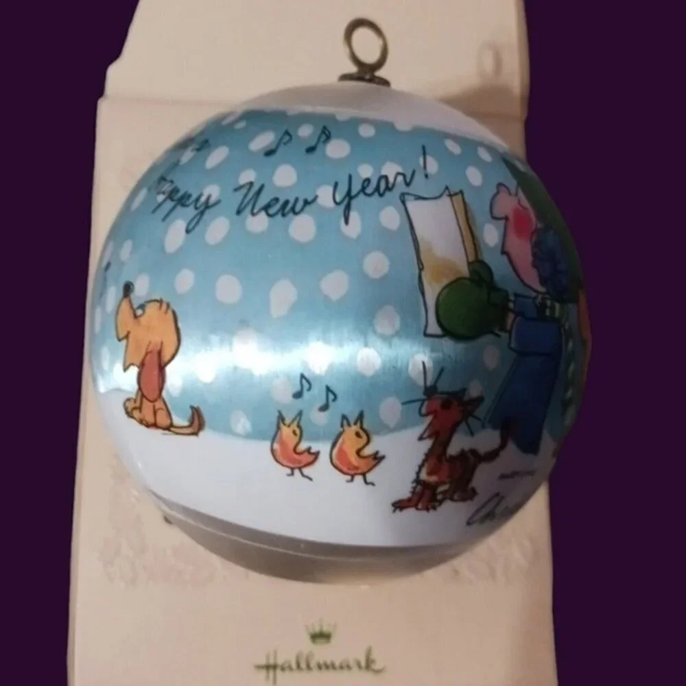 Hallmark vtg satin christmas ball ornament 1980